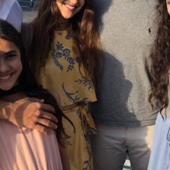 Cropped flowy top - Picture 3 of 3